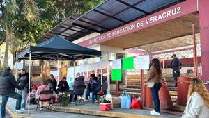 ¡BLOQUEAN LA SEV! - Y SIGUEN