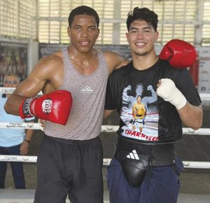 ¡“CHARRITO” ZAPATA HACE CAMPAMENTO EN MÉRIDA!