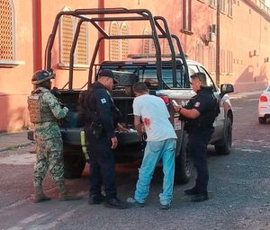 ¡LO APUÑALAN EN UNA RIÑA AL CALOR DE LAS "COPAS"!