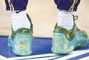 ¡LEBRON JAMES ROMPE EL RÉCORD DE MÁS PARTIDOS JUGADOS EN LA NBA!