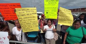 ¡NO HAN LLEGADO LOS APOYOS DE CLAUDIA! - Y SE MANIFIESTAN