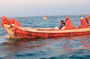 ¡PONEN BARRERAS! - POR LA ‘MAREA NEGRA’