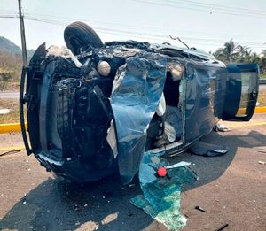 ¡CAPITÁN DE LA MARINA SALE LESIONADO EN CARRETERAZO!