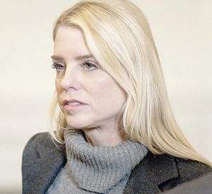 ¡POR AMENAZAS, FISCAL GENERAL DE EU SE MUDA A UNA RESIDENCIA MILITAR!