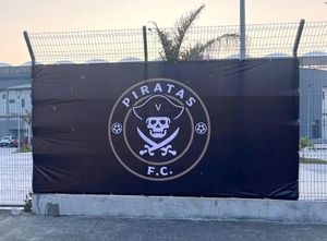 ¡PIRATA  “BLANCO Y NEGRO”!