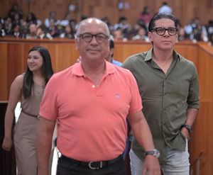 ¡PROPONEN UNIFORME NEUTRO!