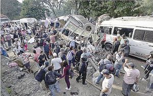 ¡SUMAN 20 FALLECIDOS POR ATENTADO CON BOMBA EN COLOMBIA! - A POCO MÁS DE UN MES DE LAS ELECCIONES PRESIDENCIALES