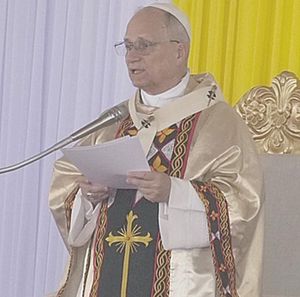 ¡EL MUNDO ESTÁ “SIENDO DEVASTADO POR UN PUÑADO DE TIRANOS”!