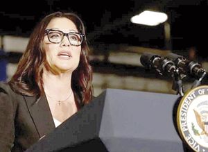 ¡RENUNCIA SECRETARIA DEL TRABAJO DE TRUMP!