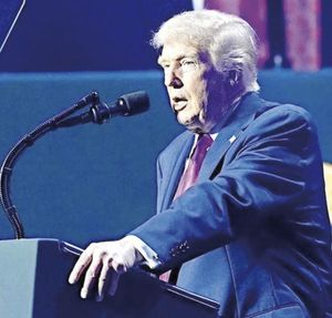 ¡APUNTA TRUMP A URANIO; IRÁN LO RECHAZA!