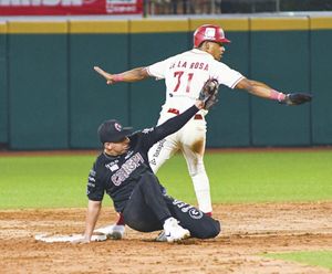 ¡EL ÁGUILA RECIBE A OLMECAS DE TABASCO EN EL “BETO AVILA”!
