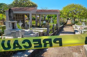 ¡ENCUENTRAN A HOMBRE SIN VIDA EN EL PANTEÓN JARDÍN!