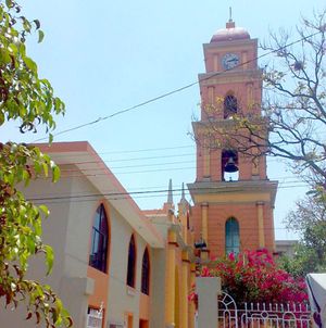 ¡ABUELITA MURIÓ EN EL ATRIO DE IGLESIA EN MENDOZA!