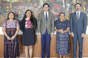 ¡NOMBRAN A RIGOBERTA MENCHÚ COMO CONSEJERA PARA DERECHOS INDÍGENAS!