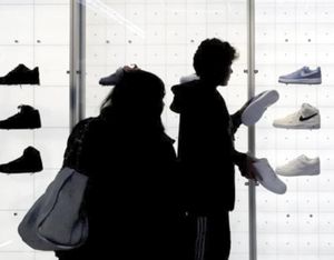 ¡ANUNCIA NIKE RECORTE DE 1,400 EMPLEOS!