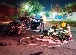 ¡DOS MUCHACHAS HERIDAS EMBESTIDAS POR TRAILERO!