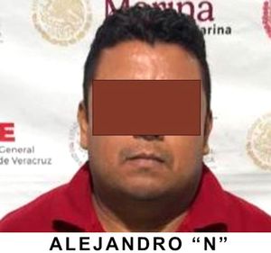 ¡EX FUNCIONARIO DE TIERRA BLANCA SECUESTRABA A MIGRANTES PARA EXTORSIONARLOS!