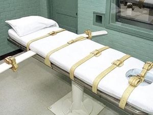 ¡GOBIERNO DE TRUMP BUSCA PENA DE MUERTE PARA MIGRANTES ILEGALES ASESINOS!