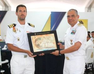 ¡FUERON A LA NAVAL! - LOS GUARDIAMARINAS DEL ELCANO