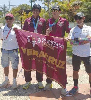 ¡ORIZABEÑOS DE PLATA EN ACUATLÓN!