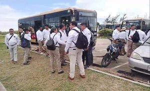 ¡PARAN LOS QUETZALLI! - *Operadores realizaron paro parcial por jornadas de casi 20 horas y bajos pagos