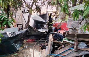 ¡SE PRENDE CASITA DE LÁMINA EN EL FRACCIONAMIENTO VILLA RICA!
