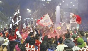 ¡VIBRA AFICIÓN DE CHIVAS CON SERENATA ROJIBLANCA EN CDMX!