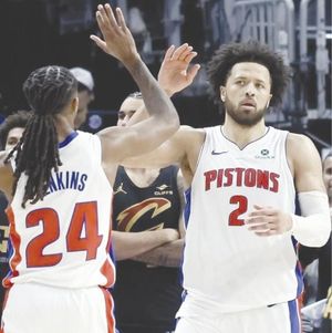 ¡CUNNINGHAM VUELVE A DESTACAR EN TRIUNFO DE DETROIT!