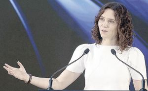 ¡AYUSO ACUSA DE BOICOT A SU GIRA! - Y SE REGRESÓ A ESPAÑA