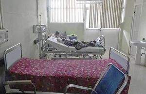 ¡CUBA DENUNCIA QUE 100 MIL PACIENTES ESPERAN CIRUGÍA POR BLOQUEO! - NIÑOS CON CÁNCER, ENTRE LOS MÁS AFECTADOS