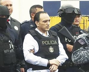 ¡ABSUELVEN A BORGE, PERO...!