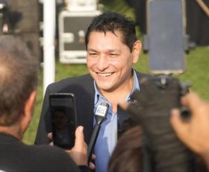 ¡DETIENEN AL ALCALDE DE CUAUTLA EN EL OPERATIVO ENJAMBRE!