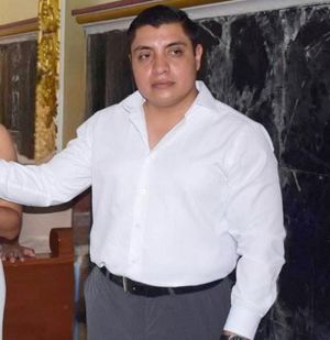 ¡SECUESTRAN AL HIJO DEL EX ALCALDE DE TLILAPAN!