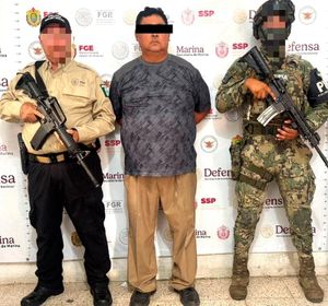 ¡CAPTURAN A PROFESOR POR ABUSO SEXUAL!