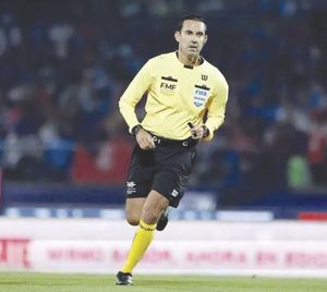 ¡MANDAN A RAMOS PALAZUELOS PARA EL PUMAS-AMÉRICA!