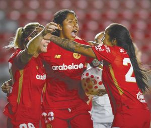 ¡SALVA VALERIA MARTÍNEZ A LAS DIABLAS ROJAS!