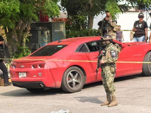 ¡MATAN A CONDUCTOR DE CAMARO ROJO!