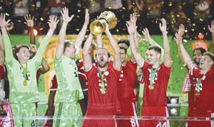¡KANE MARCA TRIPLETE Y DA COPA DE ALEMANIA AL BAYERN MÚNICH!