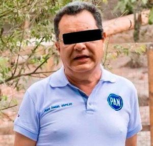 ¡VAN POR EX ALCALDE! - *Liberan orden de aprehensión contra exedil panista de Tecolutla por presunto daño patrimonial de más de 9 millones