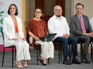 ¡CLAUDIA LE ECHA PORRAS! - A CUI