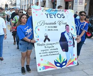 ¡RUMBATAS POR BERNA! - *Homenaje de cuerpo presente al director de la Comparsa, Estrella del Barrio de la Huaca