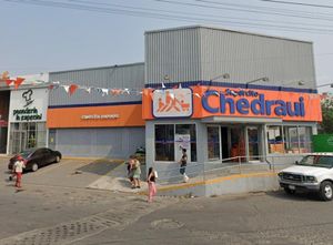 ¡CAJERO DE CHEDRAUI NOQUEÓ A CLIENTE CON TRES PUÑETAZOS!