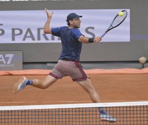 ¡ELIMINAN A SANTIAGO GONZÁLEZ EN ROLAND GARROS!