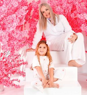 ALEJANDRA MEZA CELEBRA UN GRAN CUMPLEAÑOS