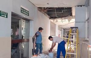 ¡FUE POR LAS LLUVIAS! - *Daños en Urgencias del IMSS