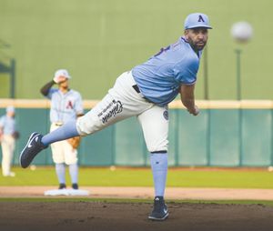 ¡UNA HISTORIA LLAMADA BASEBALL! | DOLOROSA DERROTA EN SU NIDO - Los Leones de Yucatán hicieron lo necesario para quedarse con la serie en el Beto Ávila y lo demostraron con un béisbol práctico, oportuno y efectivo que les permitió vencer 6-2 a El…