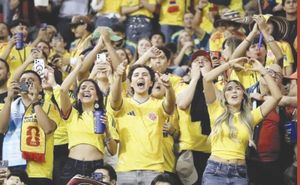 ¡COLOMBIANOS “ASALTAN” LA CDMX, FESTEJAN TODO! Y ARMAN LA FIESTA