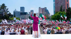 ¡CLAUDIA LO DIO! - CONVOCA A LAS PLAZAS PÚBLICAS