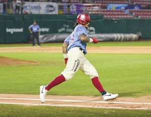 ¡SALTILLO SE LLEVA EL PRIMERO DE LA SERIE!