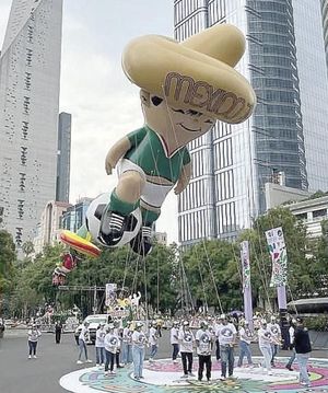 ¡ARRANCA EL 'GRAN DESFILE MUNDIALISTA'!